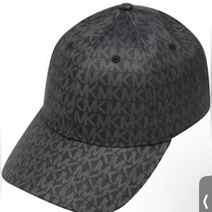 **NEVER WORN** Michael Kors MK Logo Signature Hat Black Gray Print Baseball Cap